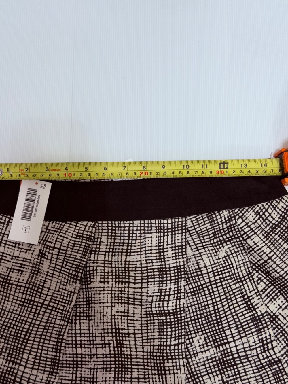 Weekend Max Mara mid-rise skirt. Size 6 - Picture 14 of 15